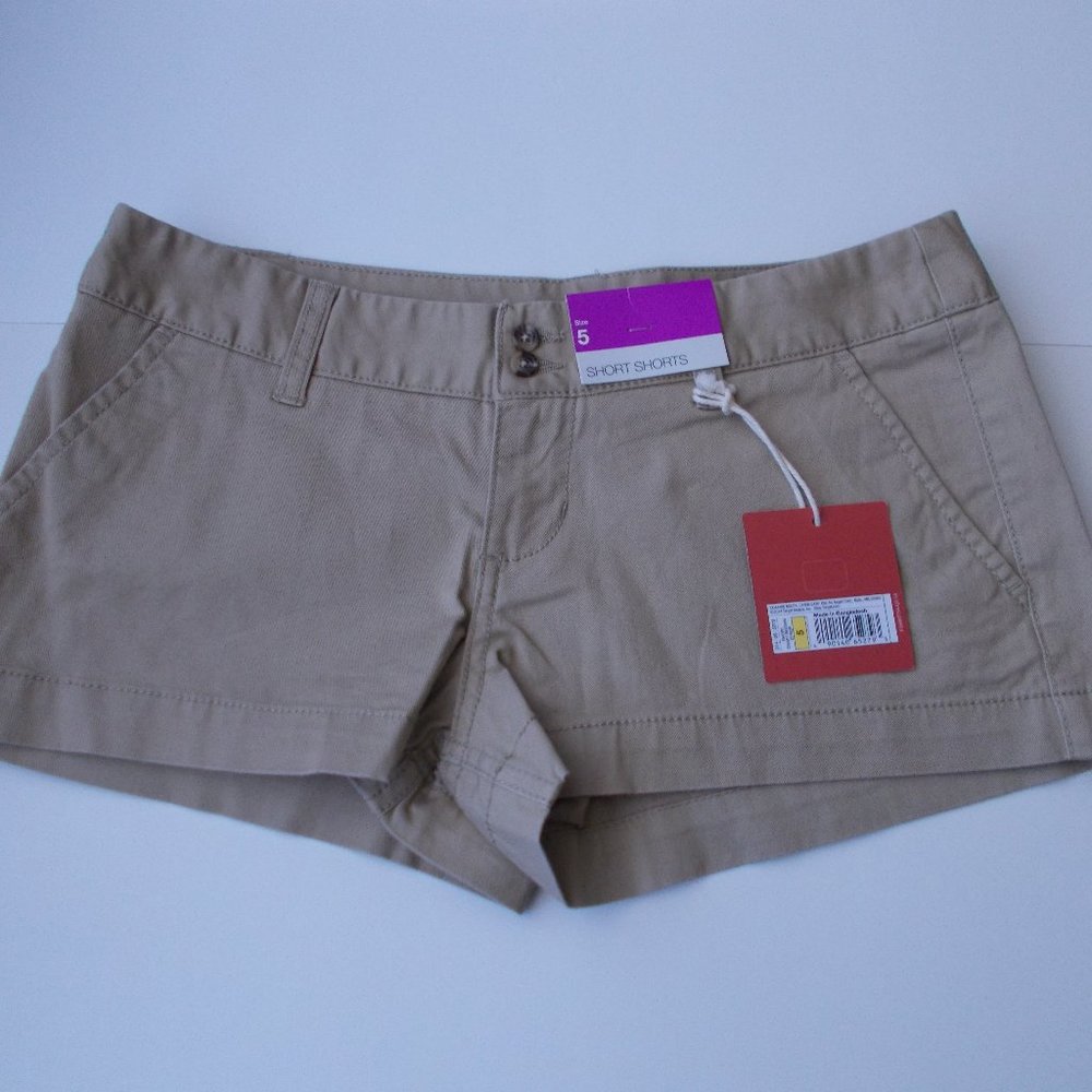 NWT MOSSIMO Women's Short Shorts Beige Size 5